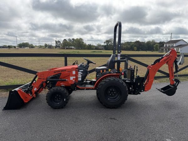 1025HILB Bad Boy Tractor